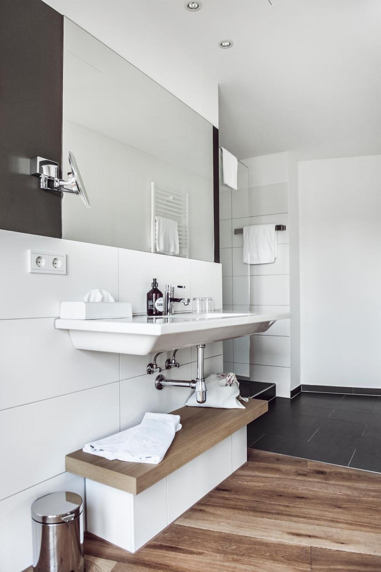Weitzer - Centre Of Hotel 4*
